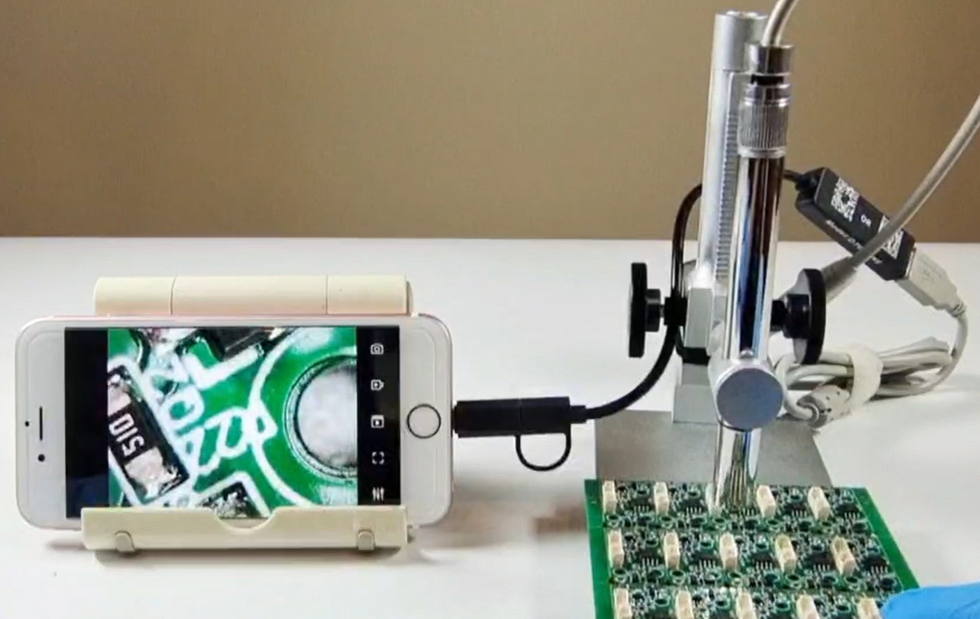 Vividia PM-120 USB 2MP Handheld 300x Digital Borescope Microscope with Professional Multi-functional Metal Stand and 12mm Diameter