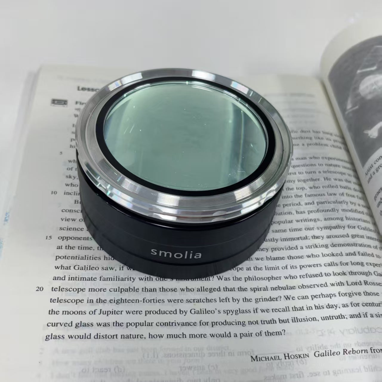 ViSee Smolia TZC Handheld Desktop Rechargeable Touch Adjustable Magnification LED Magnifier