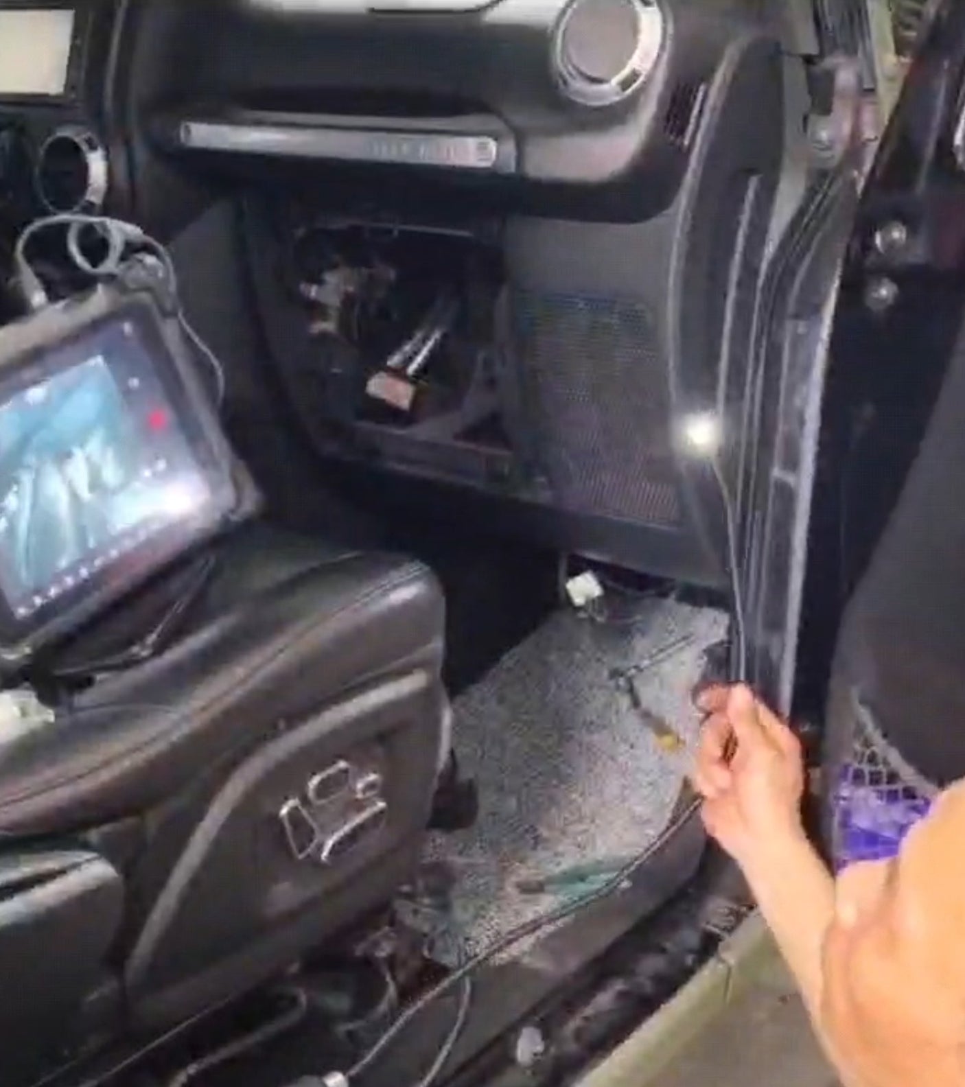 Vividia UV-100S Semi-Rigid USB UV White LED Light Inspection Camera Borescope with Side-View Camera for Windows PC Mac Android