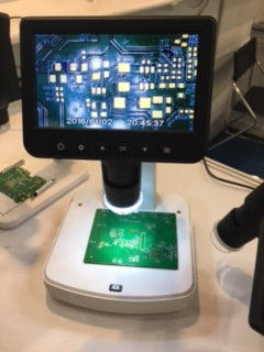 Vividia HM-780 HDMI/LCD/TV/USB 7-inch Screen Standalone Tabletop 500X Portable Digital Microscope with Measurement DVR and Polarizer