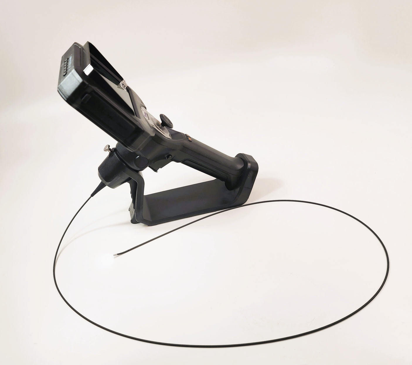 Vividia CF-2011 Flexible Joystick Articulation Video Borescope 2mm Diameter 1.1m Long 5" Monitor