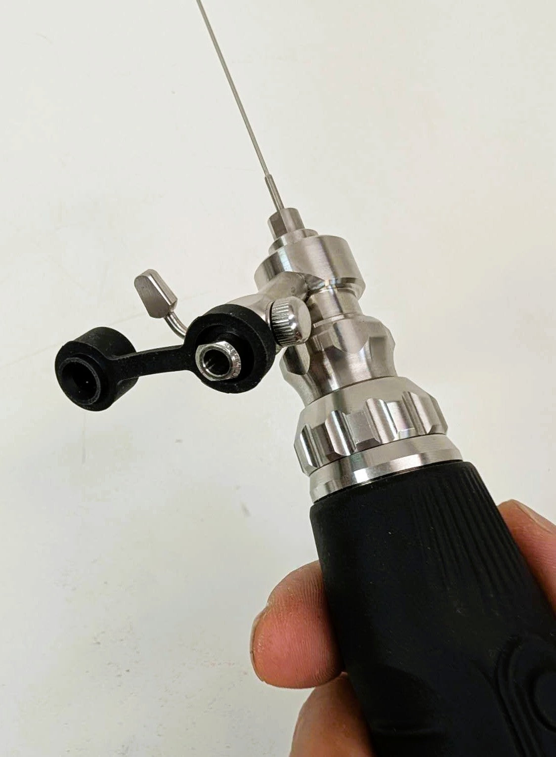 Vividia SV-R-1118-03 Rigid Needle-Like Camera 1.1mm Diameter with 0.3mm Air Water Channel and 5" Touchscreen Monitor