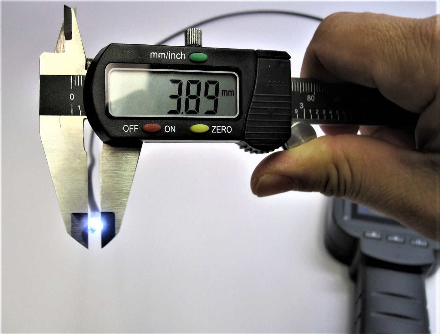 Vividia Q-3920 Borescope Camera Probe Part 3.9mm diameter 2 meter Long for VQ-39 and VQ-R39 Models