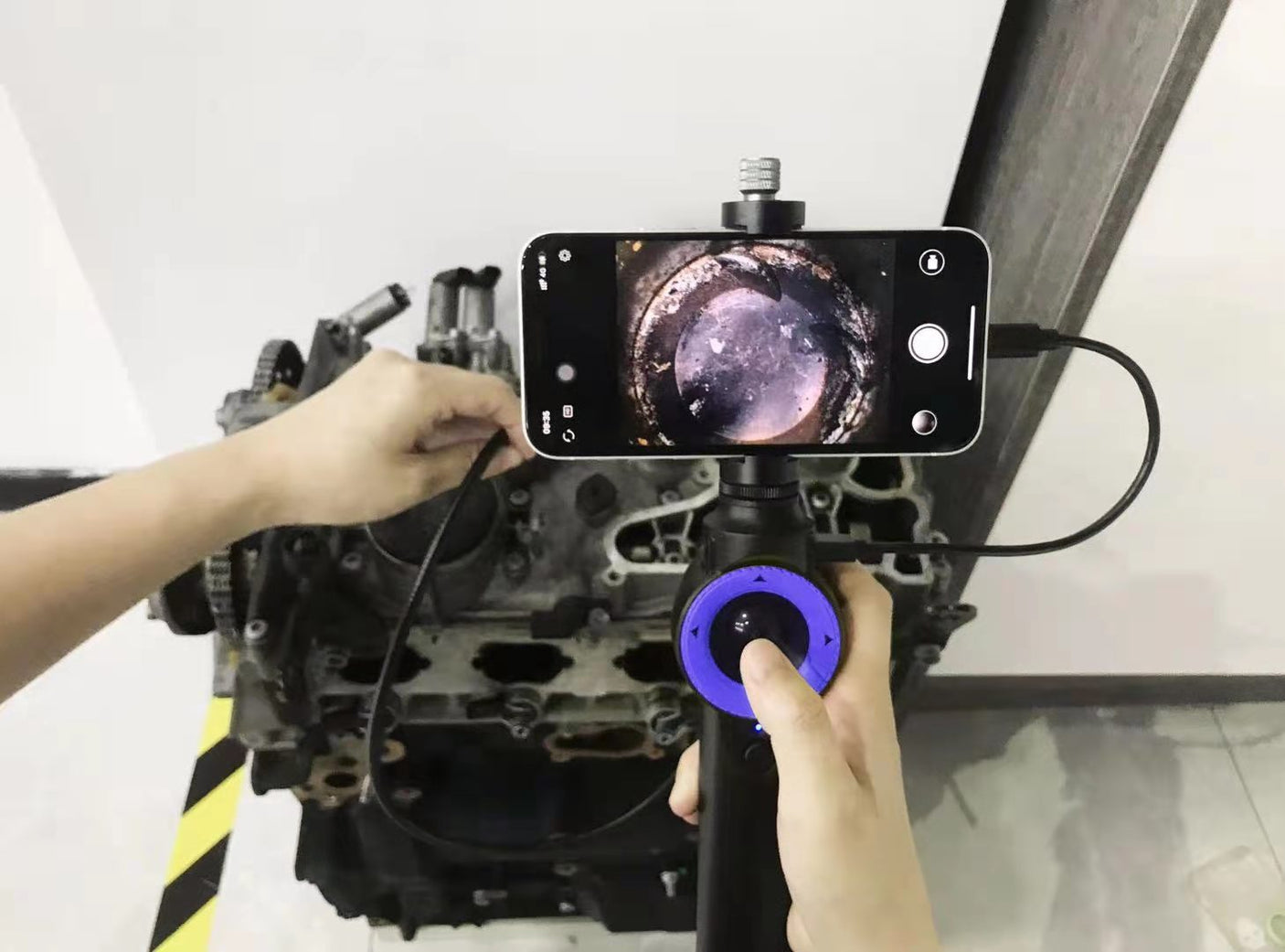 Vividia ME-910i Semi-rigid Gooseneck Joystick Articulating 1280x720 HD USB Inspection Camera Borescope Videoscope with 8.5mm (0.33") Diameter 0.74m (2.4ft) Long for iPhone iPad and Android Devices