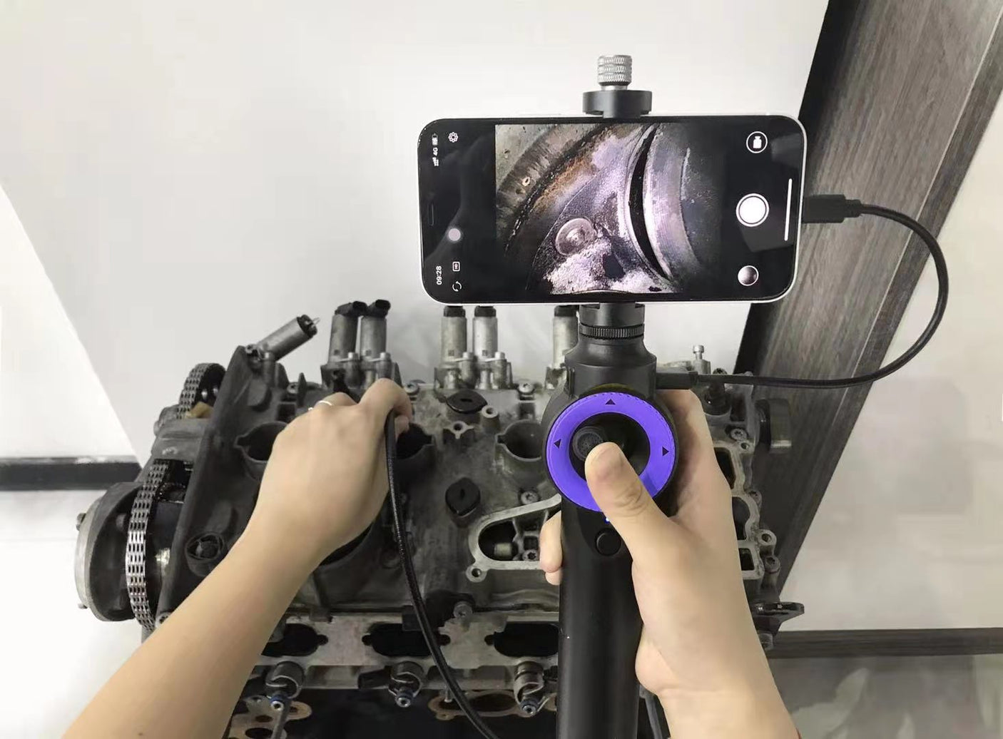 Vividia ME-910i Semi-rigid Gooseneck Joystick Articulating 1280x720 HD USB Inspection Camera Borescope Videoscope with 8.5mm (0.33") Diameter 0.74m (2.4ft) Long for iPhone iPad and Android Devices